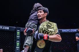 官方：武汉三镇宣布外援帕拉西奥斯和达兰离队